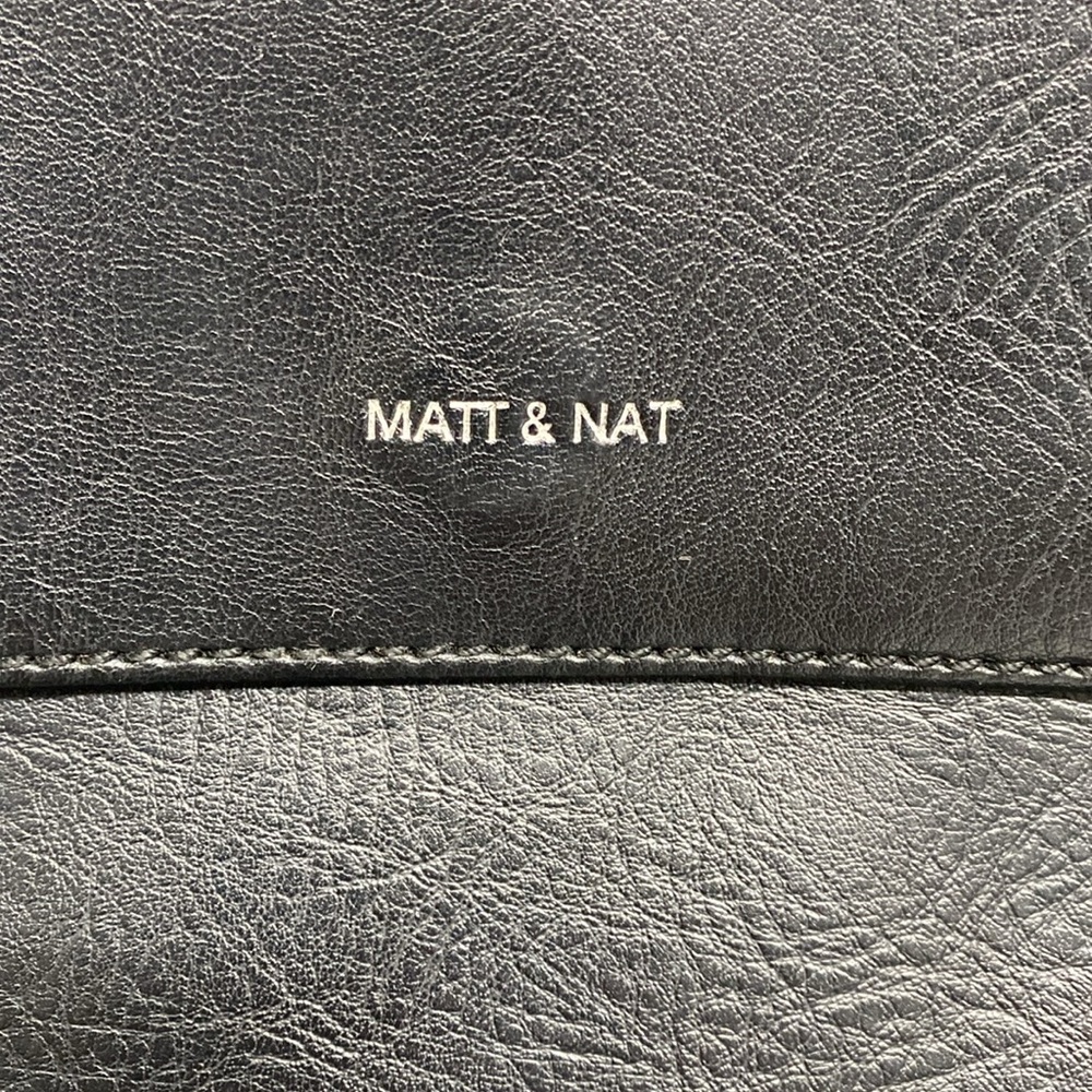 Matt & Nat Black Minka Vegan Hobo Bag Dwell Crossbody Bag - Picture 5 of 17